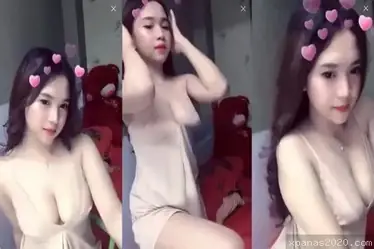 Cewek Bohay Toge Live Goyang Susu Jumbo Bikin Crash